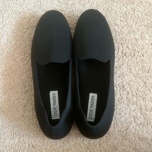 Steve Madden women’s sabin black flats size 8.5